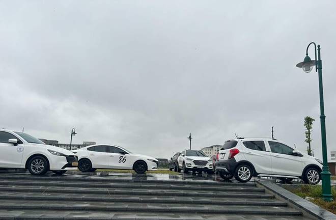 Nhiều tỉnh miền Trung cho học sinh nghỉ học tránh bão số 4-2