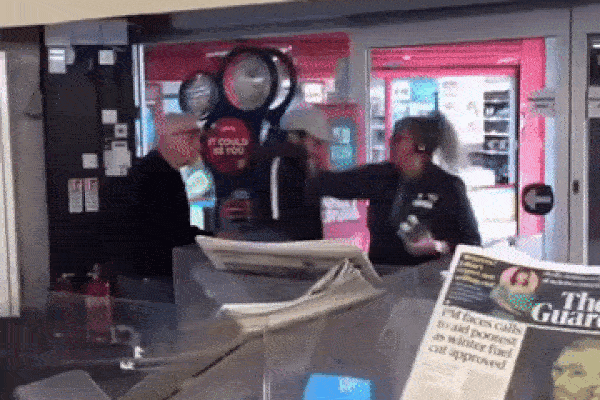 Tên trộm đột nhập rồi nhiệt tình làm hết việc nhà cho gia chủ-2