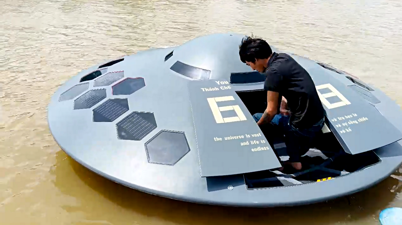 Tự chế đĩa bay lướt trên nước, 8X Kiên Giang khiến nhiều người kinh ngạc-4