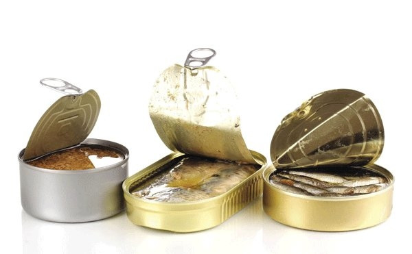 6 lưu ý đặc biệt quan trọng khi dùng thực phẩm đóng hộp cho người dân vùng lũ lụt-1