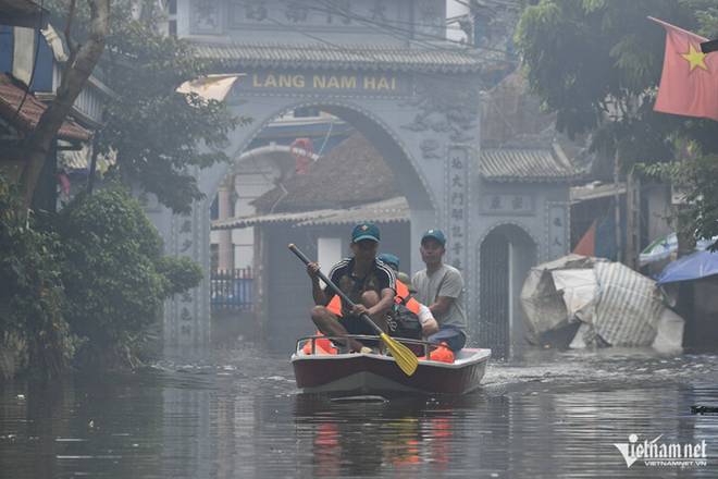 Nước không rút, rốn lũ ở Chương Mỹ hóa cảnh nước nổi miền Tây-9