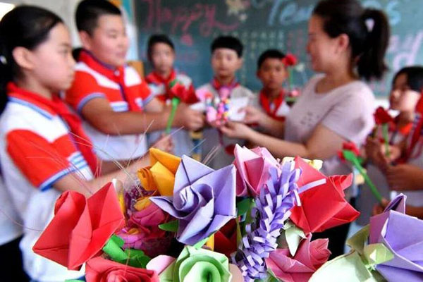 Hiệu trưởng bút phê sai, nhiều giáo viên xin gia hạn nộp lại tiền-2