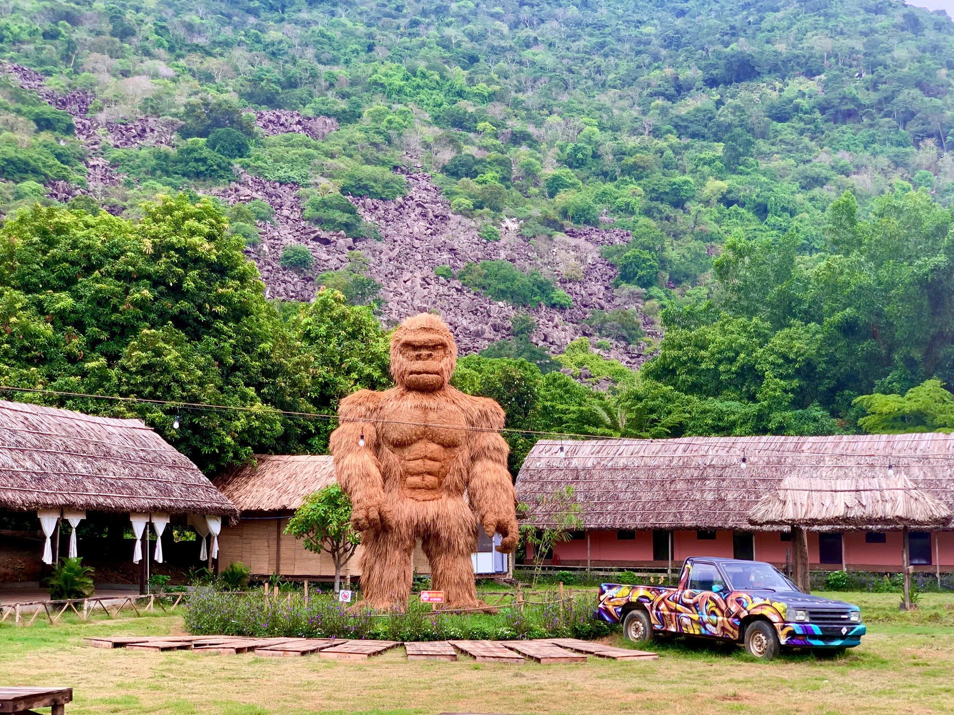 Chú Cuội Tây Ninh biến tre, trúc thành đồ trang trí đẹp, chân thực đến khó tin-5