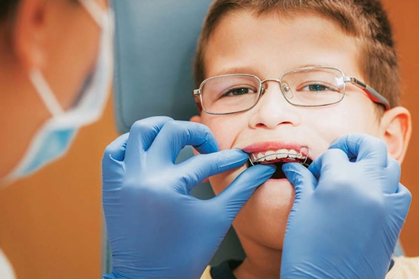 Lời chúc mừng sinh nhật lộ sự phân biệt đối xử của mẹ với con gái gây tranh cãi-2