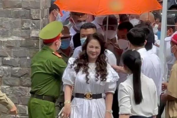 Bà Nguyễn Phương Hằng có được điều hành Công ty Đại Nam hay không?-2