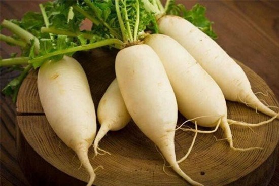Củ cải trắng bổ dưỡng nhưng tuyệt đối không kết hợp với thực phẩm này