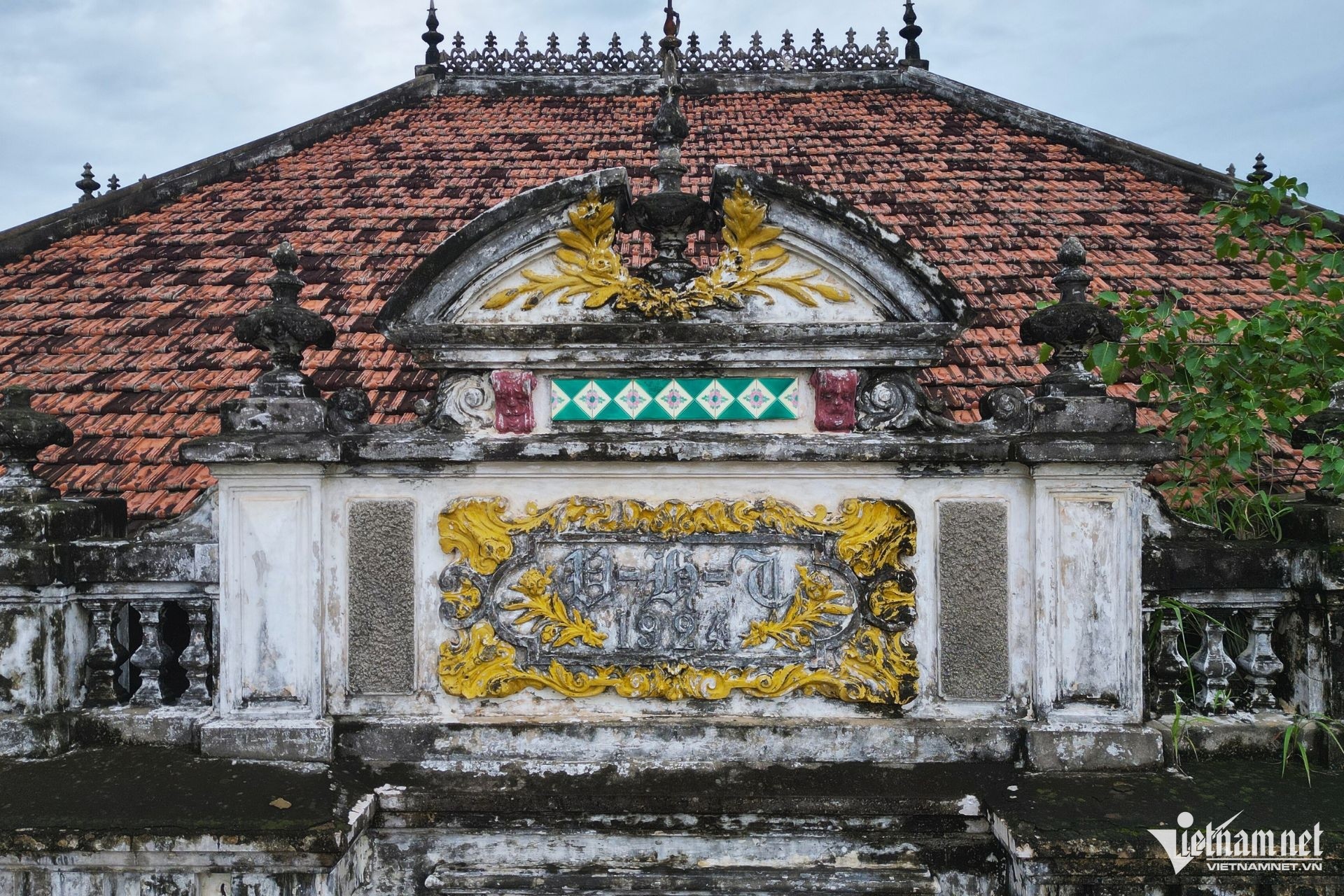 Cận cảnh biệt thự 100 tuổi ở Đồng Nai được định giá hơn 5 tỷ đồng, có nguy cơ bị đập bỏ-2