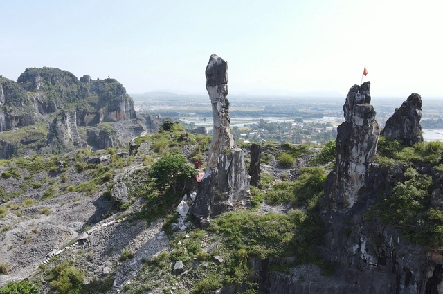 Ban hành lệnh xây dựng khẩn cấp cứu Hòn Vọng Phu-1