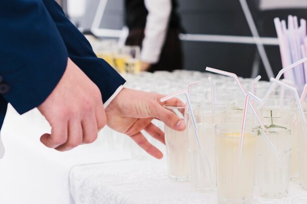 Bác dâu khóc lụt nhà trong đám tang bà nội, nhưng lý do bác xin cái áo khoác của bà làm kỉ niệm” khiến tôi bàng hoàng-2