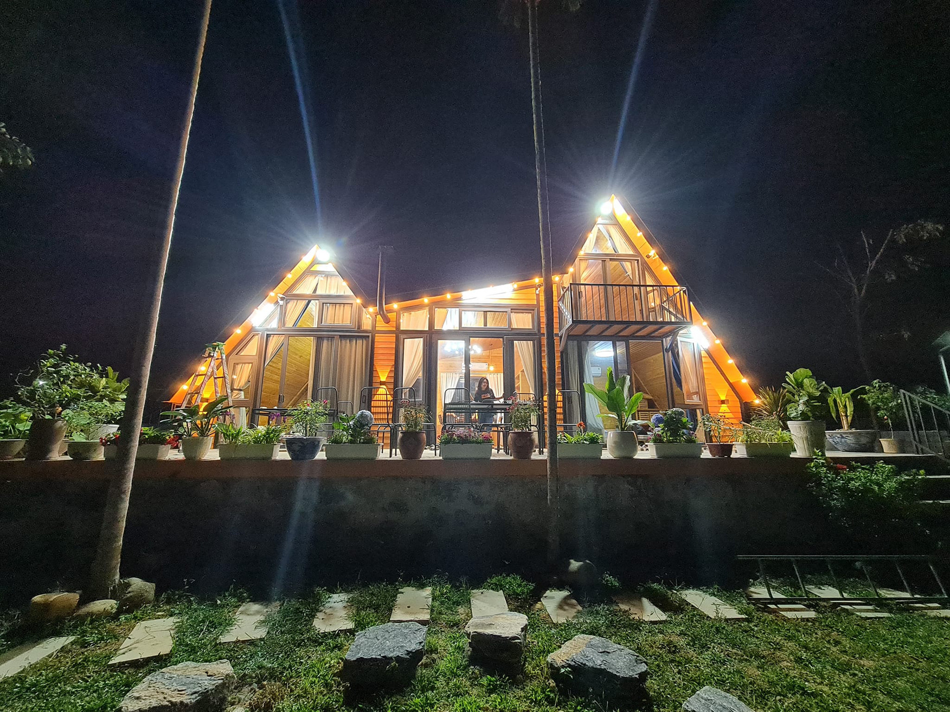 Gia đình Hà Nội tậu 1.500m2 đất, làm nhà vườn đẹp mê ở ngoại ô-7