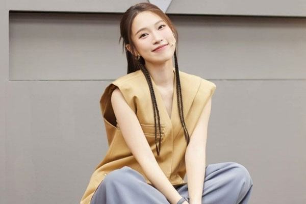 Lối dẫn kịch tính của MC Khánh Vy ở chung kết Đường lên đỉnh Olympia 2024-5