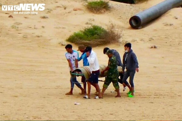 Giải cứu 2 nữ du khách bị lạc trên bán đảo Sơn Trà, Đà Nẵng-3