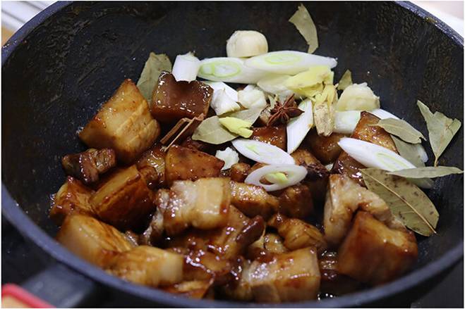 Cách nấu thịt kho tàu theo kiểu người Trung Quốc-7
