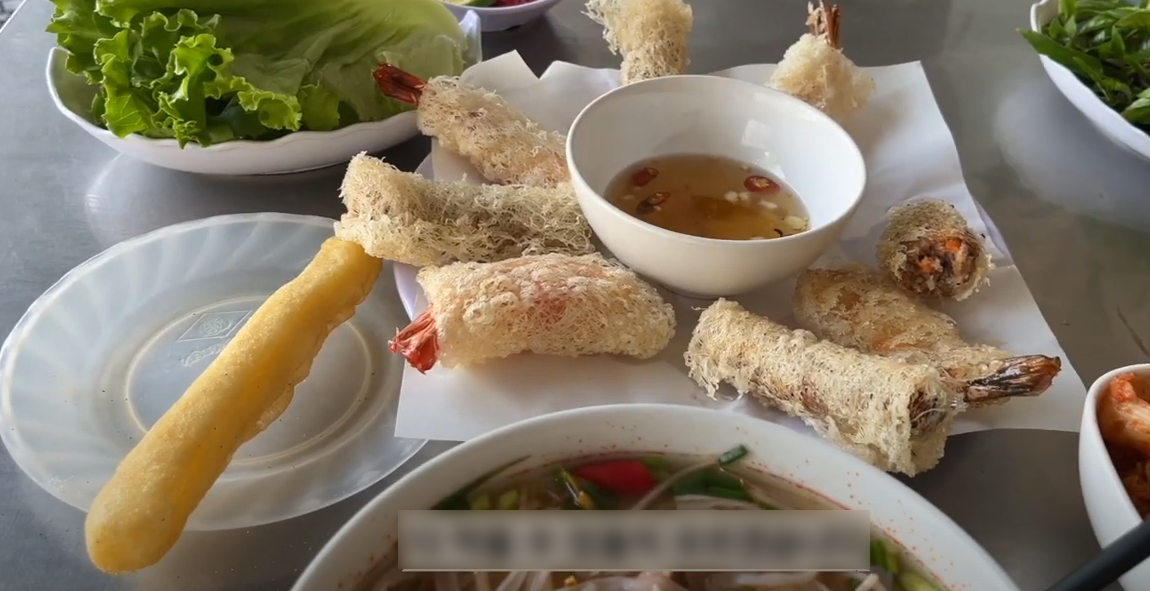 Khách Hàn ăn 4 loại phở bò trong 2 ngày ở Đà Nẵng, hài hước nói một câu-6