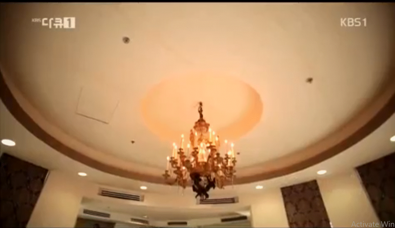 Tỷ phú xách túi giấy đựng 1 tỷ đồng đi ủng hộ đồng bào vùng lũ, sống trong căn nhà từng được Đài TH Hàn Quốc làm phóng sự-8