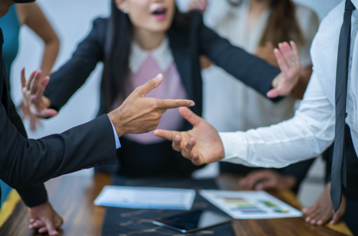 Tranh cãi tiền ủng hộ đầu năm, hội phụ huynh chia bè kết phái như trẻ con-2