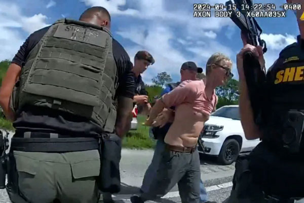 Bà Melania Trump lại phá vỡ chuẩn mực dành cho các đệ nhất phu nhân Mỹ-5