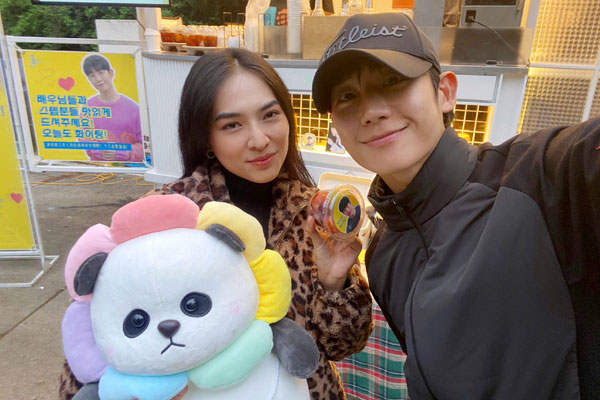 Nam thần triệu người mê Jung Hae In diễn rất hay và hôn cực giỏi-3