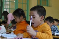 Lịch học kín mít của học sinh lớp 1 gây ‘choáng'