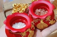 Khi nào nên cúng gạo và muối, đặt gạo, muối trên ban thờ, mâm lễ thế nào mới hút tài lộc và xua đi điều xui rủi cho gia chủ