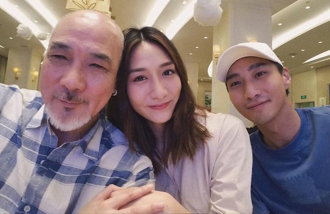 Lễ tang cùng ngày của nam diễn viên Từ Thiếu Cường và vợ-6