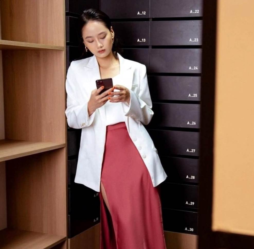 Cách phối đồ với một chiếc váy lụa-8