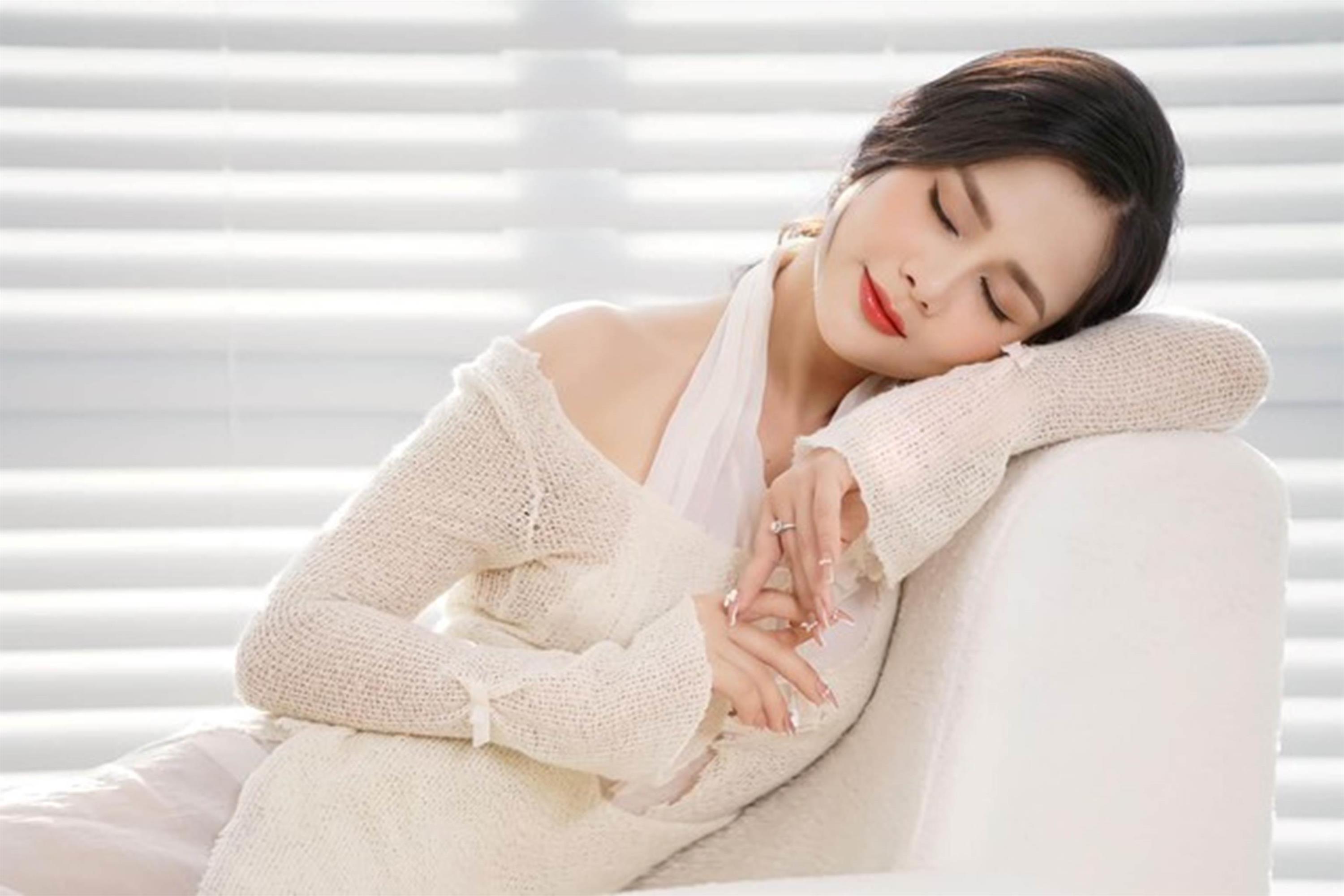 Huyền Sâm Hoa sữa về trong gió: Trên phim khắc nghiệt, ngoài đời trẻ đẹp ngỡ ngàng nhờ một bí quyết-12