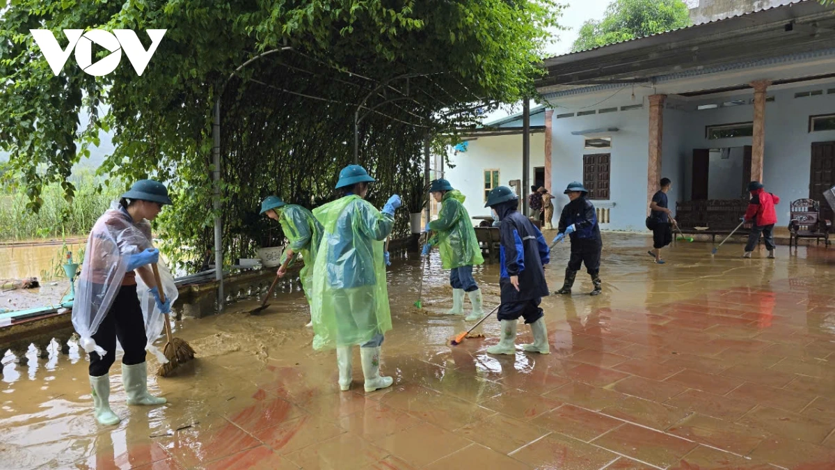 Mưa lớn suốt đêm, nhiều nơi ở Lào Cai sạt lở, ngập lụt-2