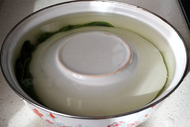 Muối dưa chớ bỏ qua khâu này để đảm bảo dưa không khú-4