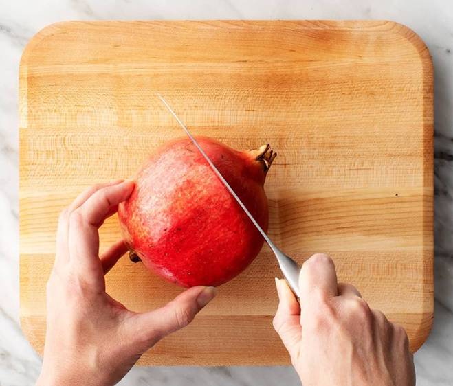 Những cách tách hạt lựu nhanh và dễ-3