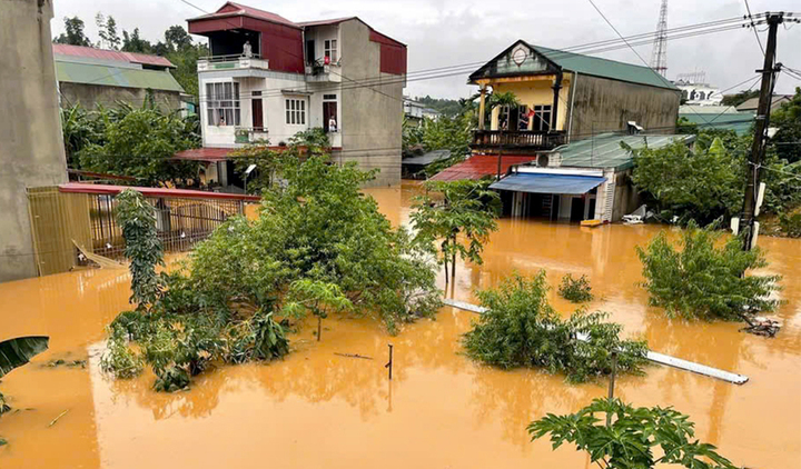 Lũ trên sông Thao tại Yên Bái có thể trên báo động 3 trong 6-12h tới-1