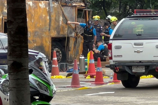 Cháy xe buýt ở Thái Lan: Tài xế bị cáo buộc hàng loạt tội danh-1