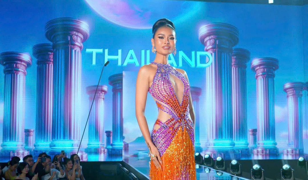 Miss Cosmo 2024: Hoa hậu Ukraine ngã nhào, các người đẹp sexy với bikini-3