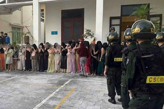 Thanh Hóa: Đột kích 'thiên đường ăn chơi' – Karaoke, massage G7