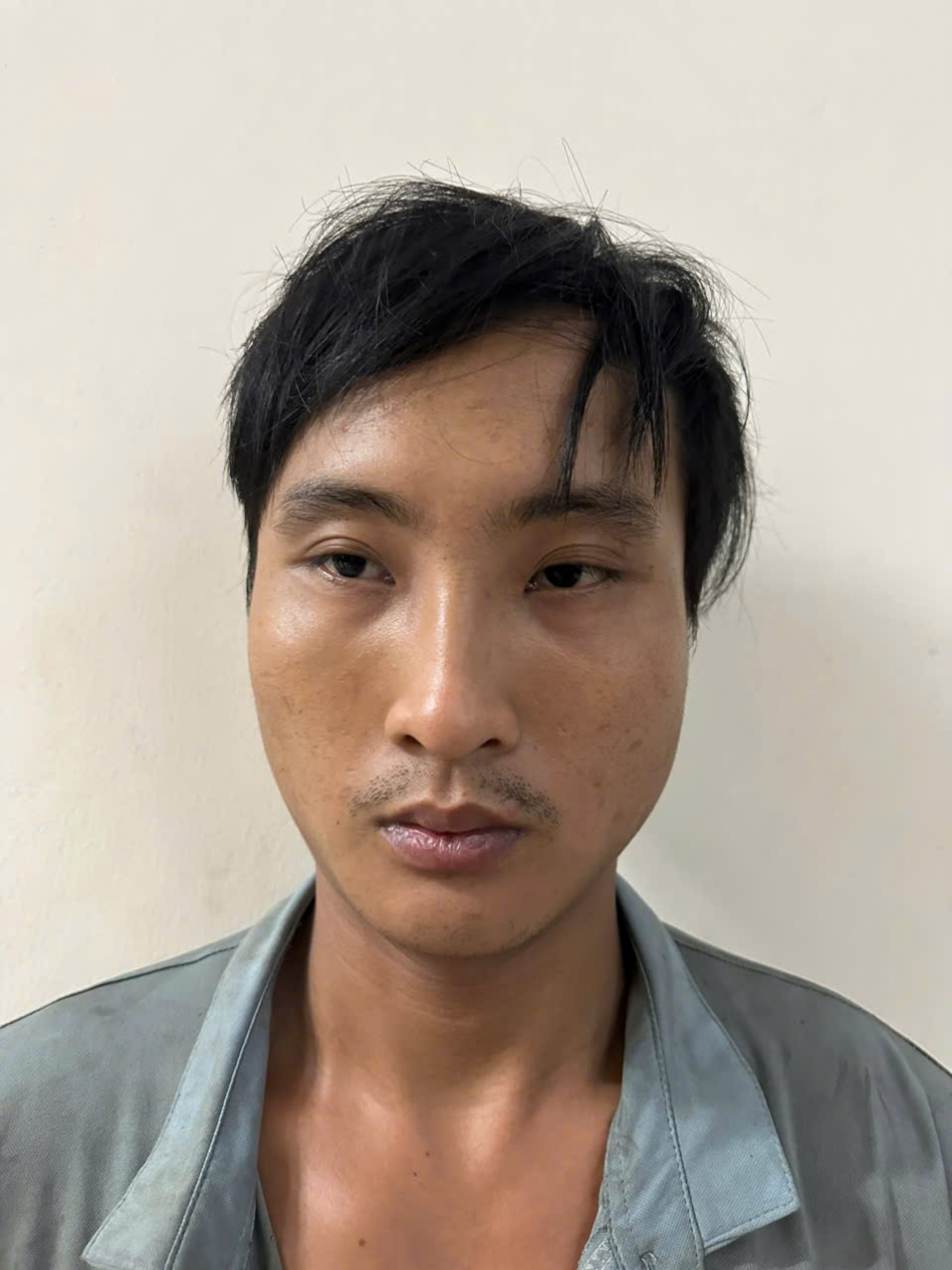 Chân dung cặp vợ chồng bạo hành bé trai ở TP HCM-2