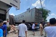 Tài xế container tử vong sau khi tông sập nhà dân