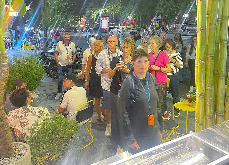 Bán nước mía với công thức độc nhất vô nhị”, 9x có doanh thu hàng chục triệu đồng/ngày-4