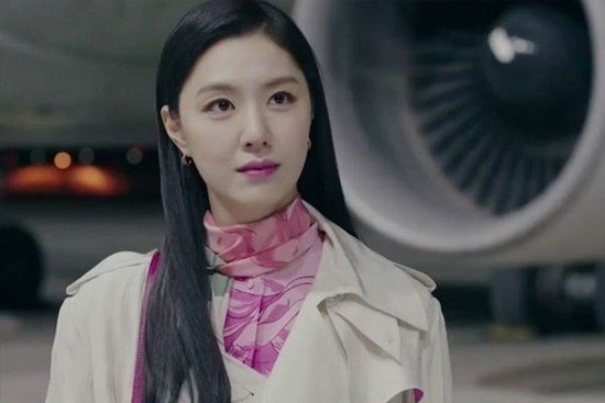 Kỷ niệm 10 năm ngày cưới, chồng tôi mua điện thoại vài chục triệu tặng người khác