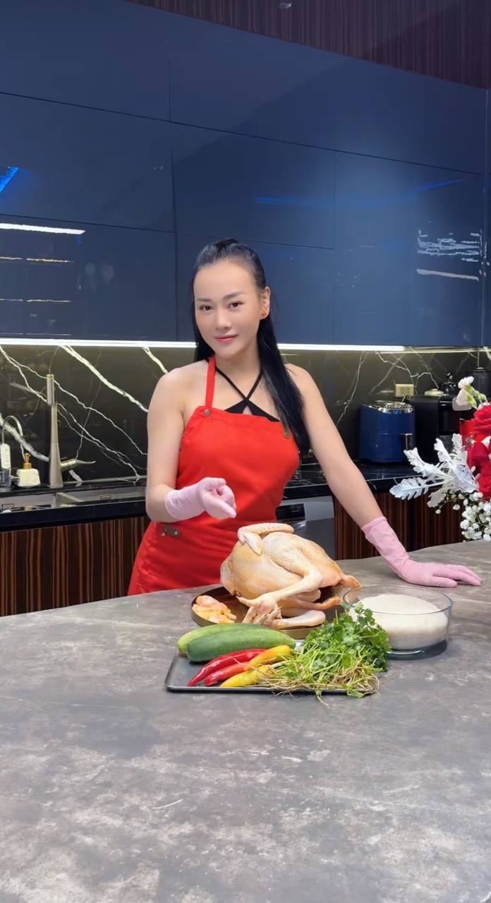 Làm cơm gà kiểu Singapore như Phương Oanh không khó-2