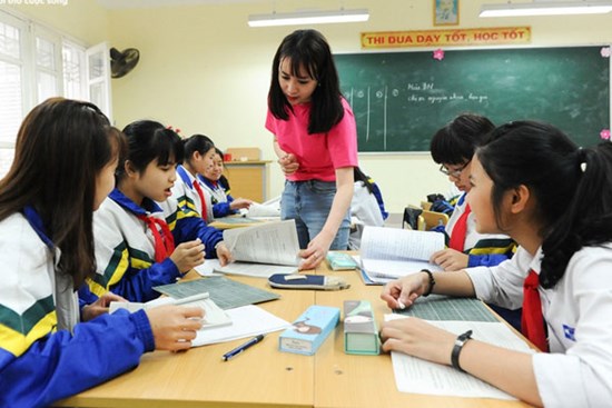 Đề xuất miễn học phí, sao chỉ dành cho con giáo viên?