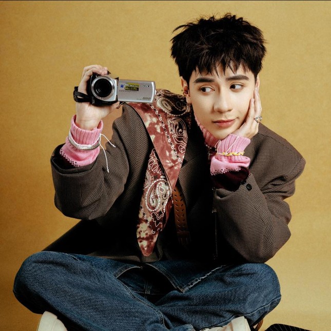 Nam ca sĩ show Anh trai bị tố vô ơn-2