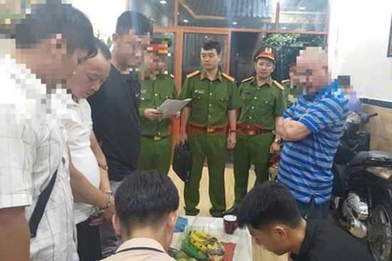 Người bán cháo lòng “nổ” là 