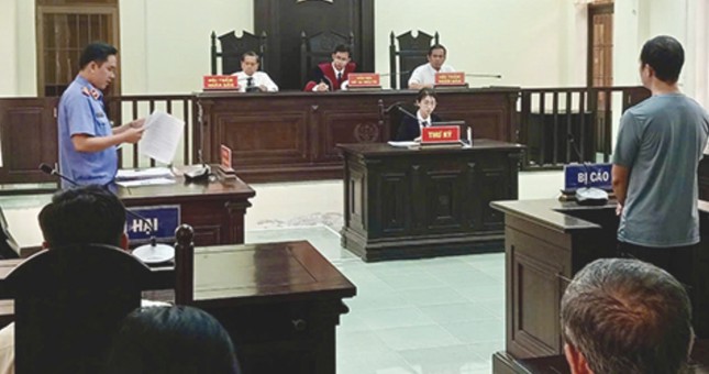 Phó hiệu trưởng bị chém thương tích vì đi nhà nghỉ với vợ người khác-1