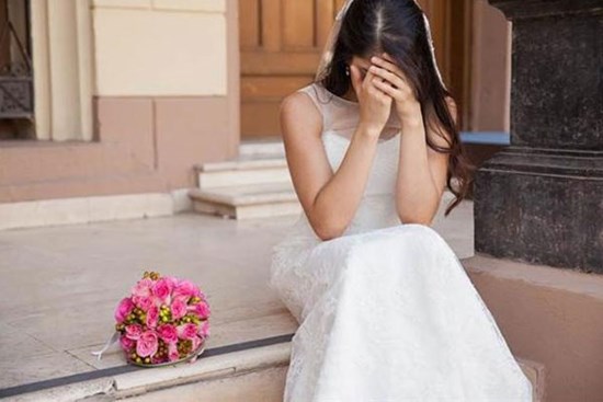 Cô gái mong đám cưới có đủ bố mẹ