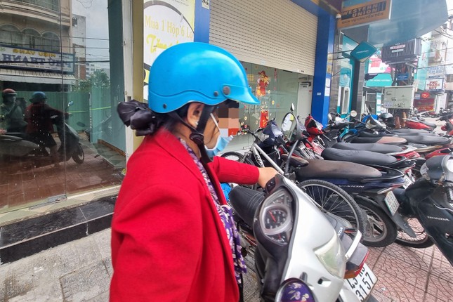 Đà Nẵng: Cửa hàng SJC mở cửa, vì sao khách ôm vàng thất vọng ra về?-2