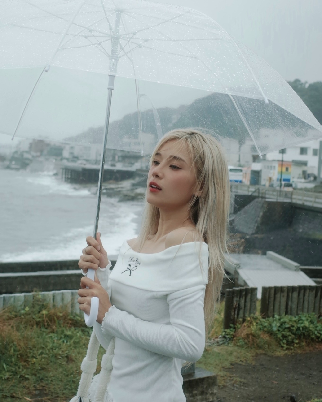 Chị đẹp Hoàng Yến Chibi diện áo phông đơn giản vẫn toát lên vẻ sexy nóng bỏng-5