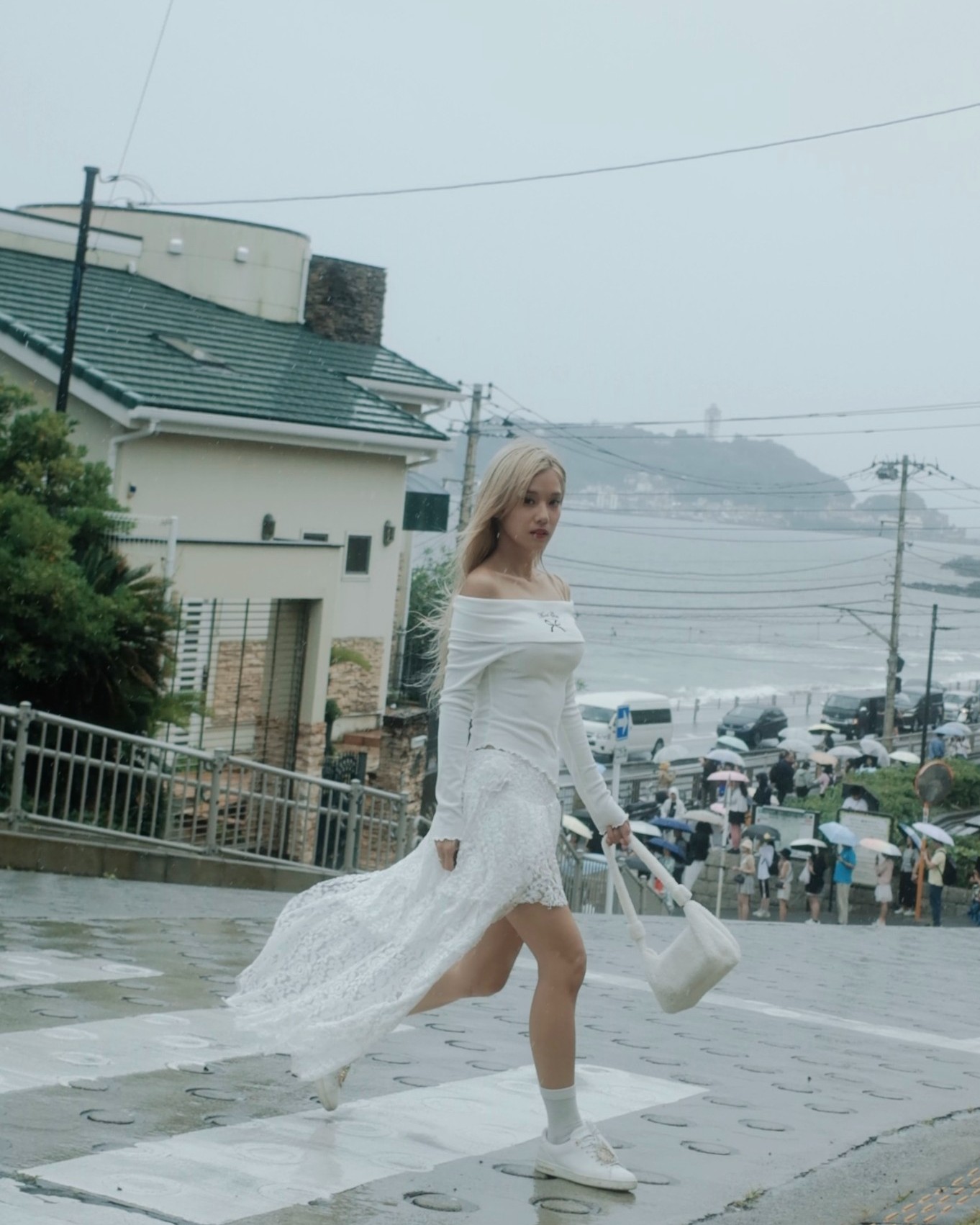 Chị đẹp Hoàng Yến Chibi diện áo phông đơn giản vẫn toát lên vẻ sexy nóng bỏng-6