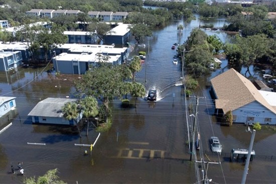 Milton suy yếu thành bão hậu nhiệt đới, ít nhất 10 người chết ở Florida, Mỹ