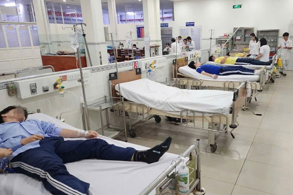 Tạm dừng ăn bán trú gần 1.400 học sinh Trường THPT Lê Quý Đôn ở TPHCM-2