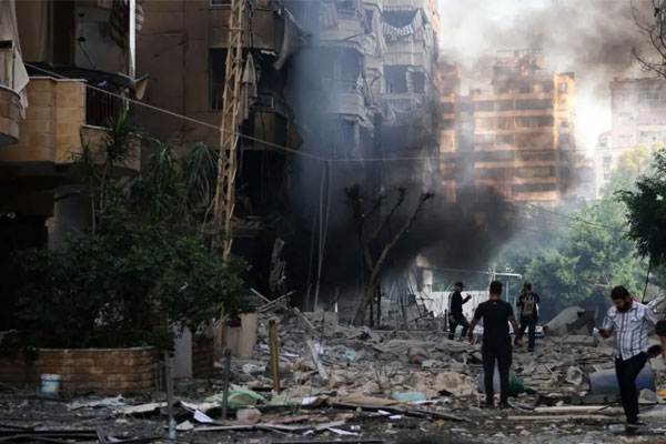 Trung tâm thủ đô Lebanon bị không kích, hơn 130 người thương vong-1